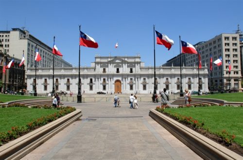 Palacio De La Moneda Desde Plaza De La Constitucion 653x431