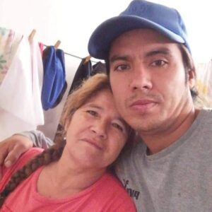 Alejandro Farías Y Su Madre